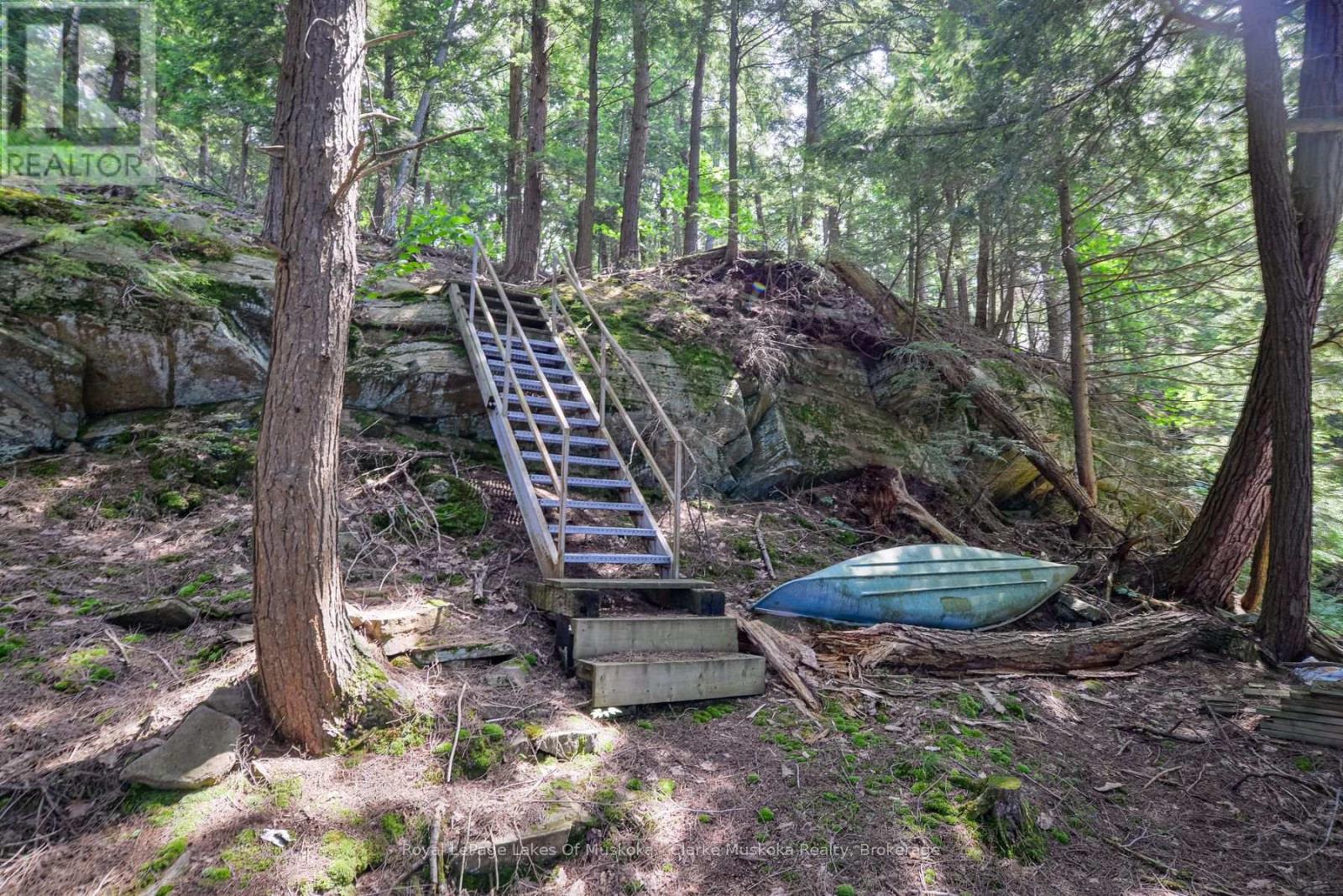 R48 - 2 Beacon Island, Muskoka Lakes, Ontario  P0B 1J0 - Photo 7 - X12151008