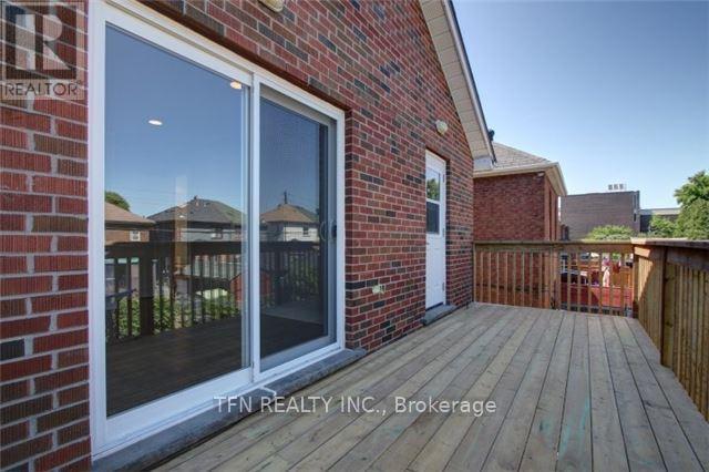 447 Oakwood Avenue, Toronto (Oakwood Village), Ontario  M6E 2W4 - Photo 6 - C12229714