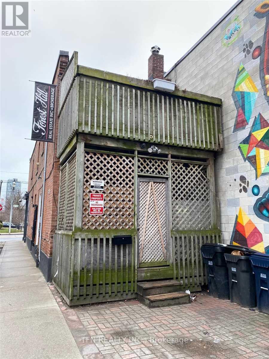 384 Queen Street E, Toronto (Regent Park), Ontario  M5A 1T1 - Photo 3 - C12229776