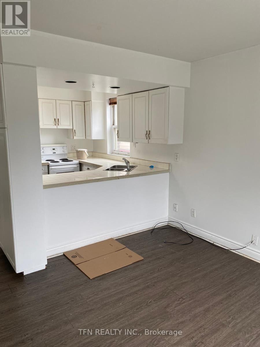 384 Queen Street E, Toronto (Regent Park), Ontario  M5A 1T1 - Photo 8 - C12229776