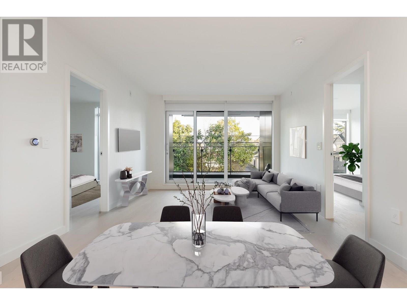 303 3596 WEST 28TH AVENUE, vancouver, British Columbia V6S2G5