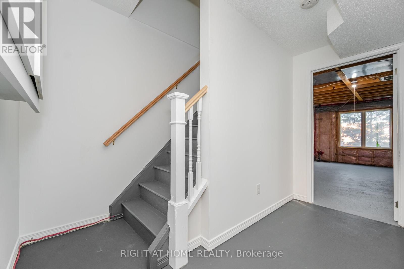 23 Peartree Court, Barrie (Allandale Heights), Ontario  L4N 6N7 - Photo 28 - S12220647