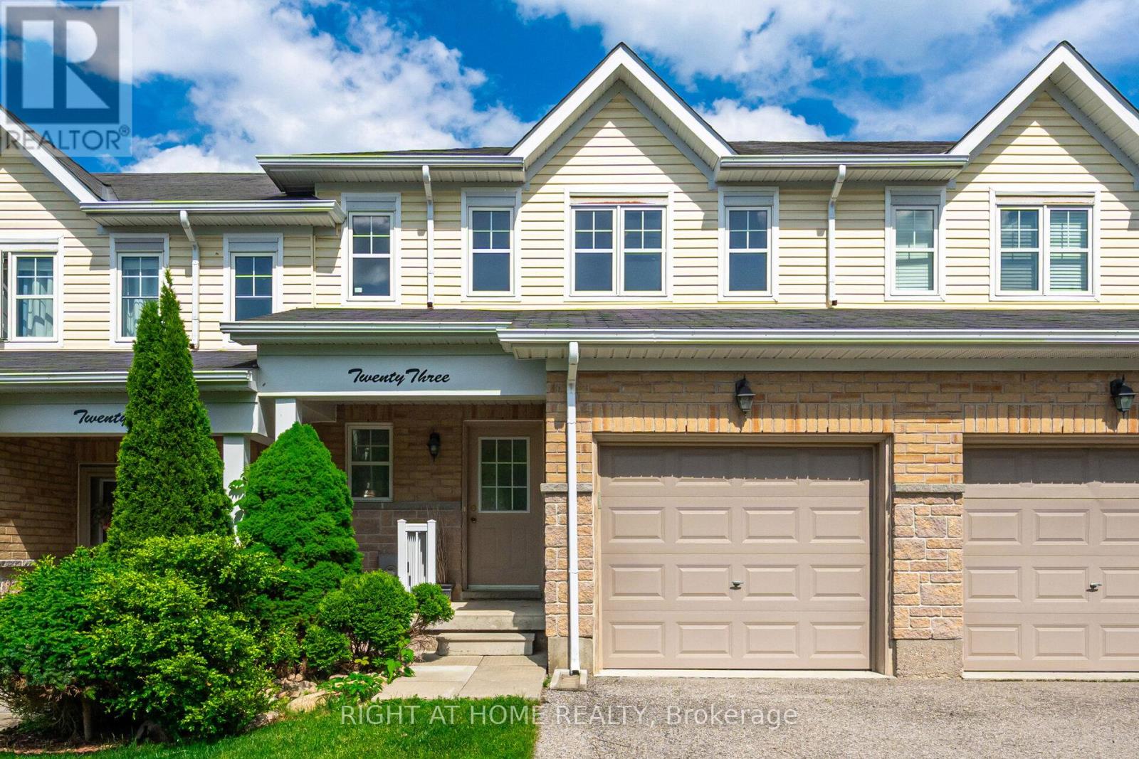 23 Peartree Court, Barrie (Allandale Heights), Ontario  L4N 6N7 - Photo 1 - S12220647