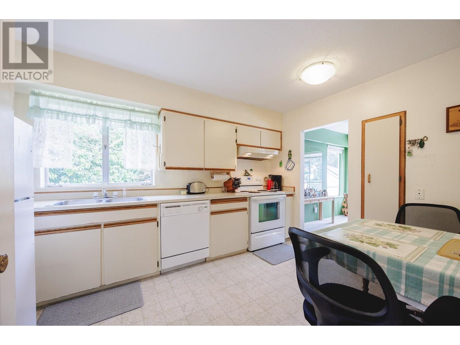 1733 Eastern Drive, Port Coquitlam, British Columbia  V3C 2T5 - Photo 13 - R3017150