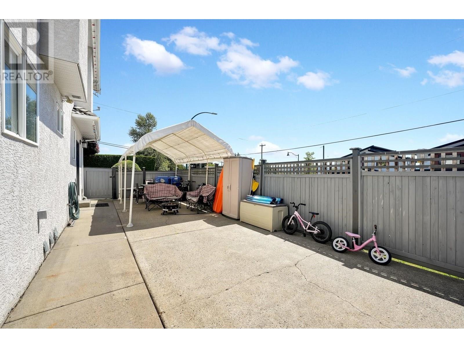 Property at 306 MARMONT STREET image 3