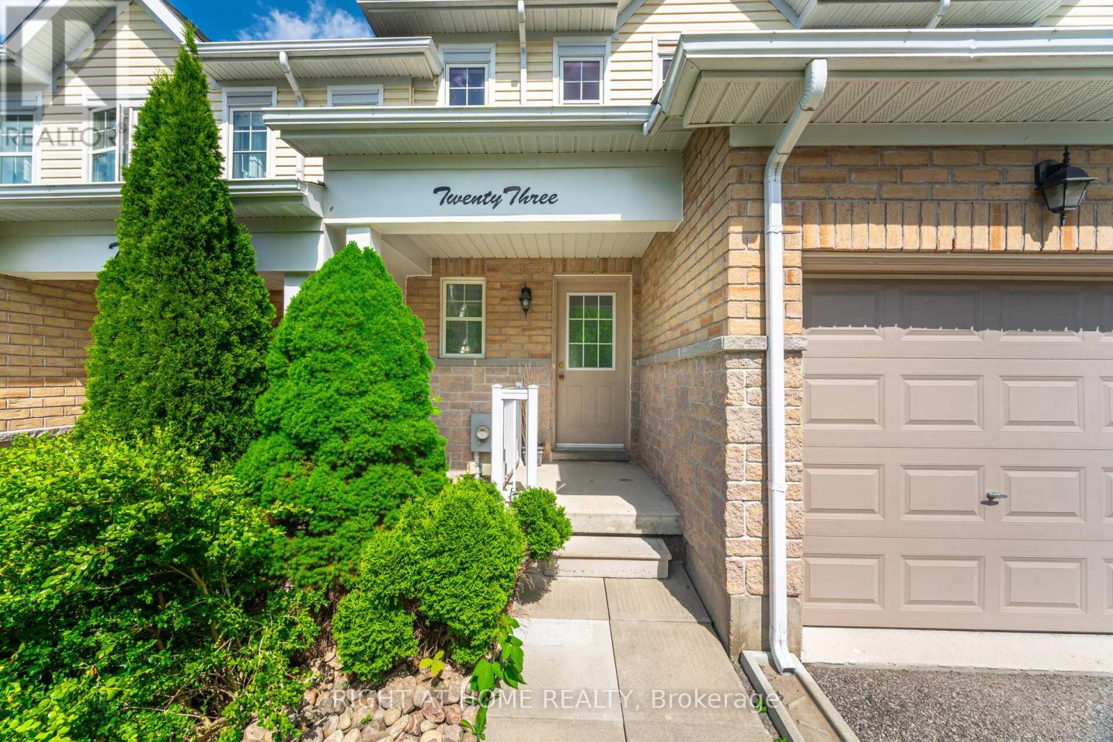 23 Peartree Court, Barrie (Allandale Heights), Ontario  L4N 6N7 - Photo 3 - S12220647