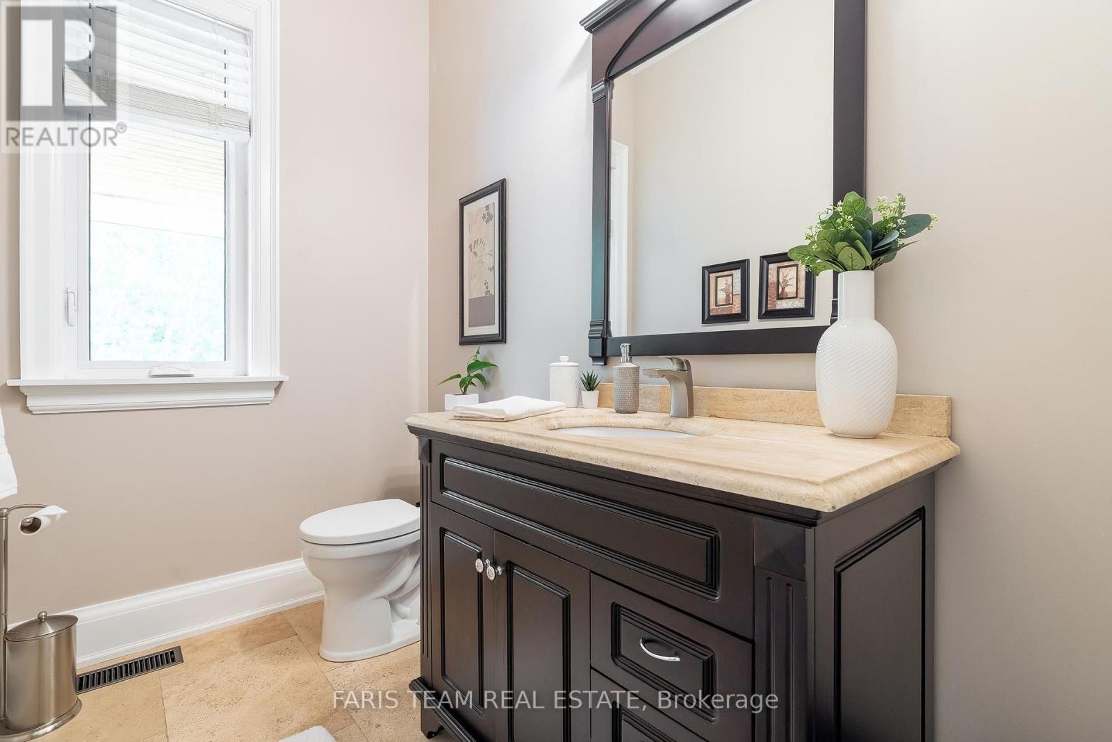400 Lloyd's Lane, King, Ontario  L7B 0E4 - Photo 24 - N12229692
