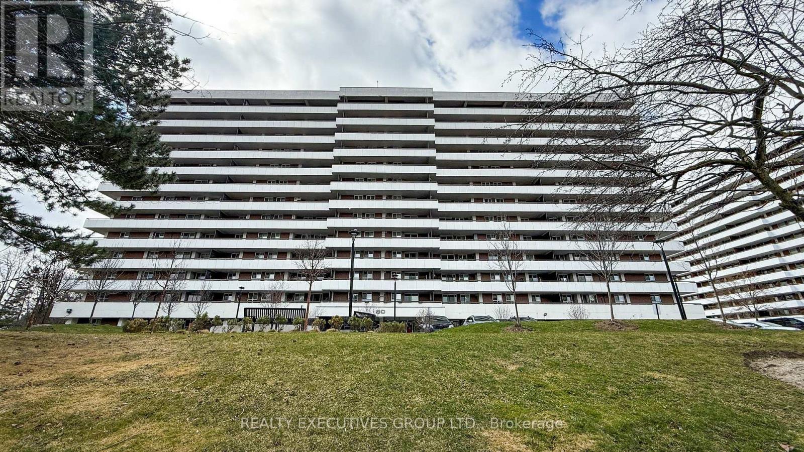 701 - 80 Inverlochy Boulevard, Markham, Ontario  L3T 4P3 - Photo 2 - N12229706