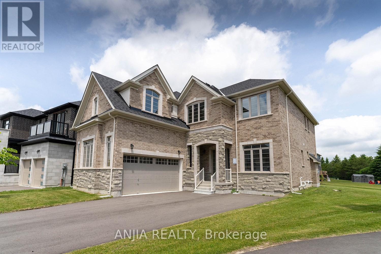 Property at 21 JOINER CIRCLE image 3