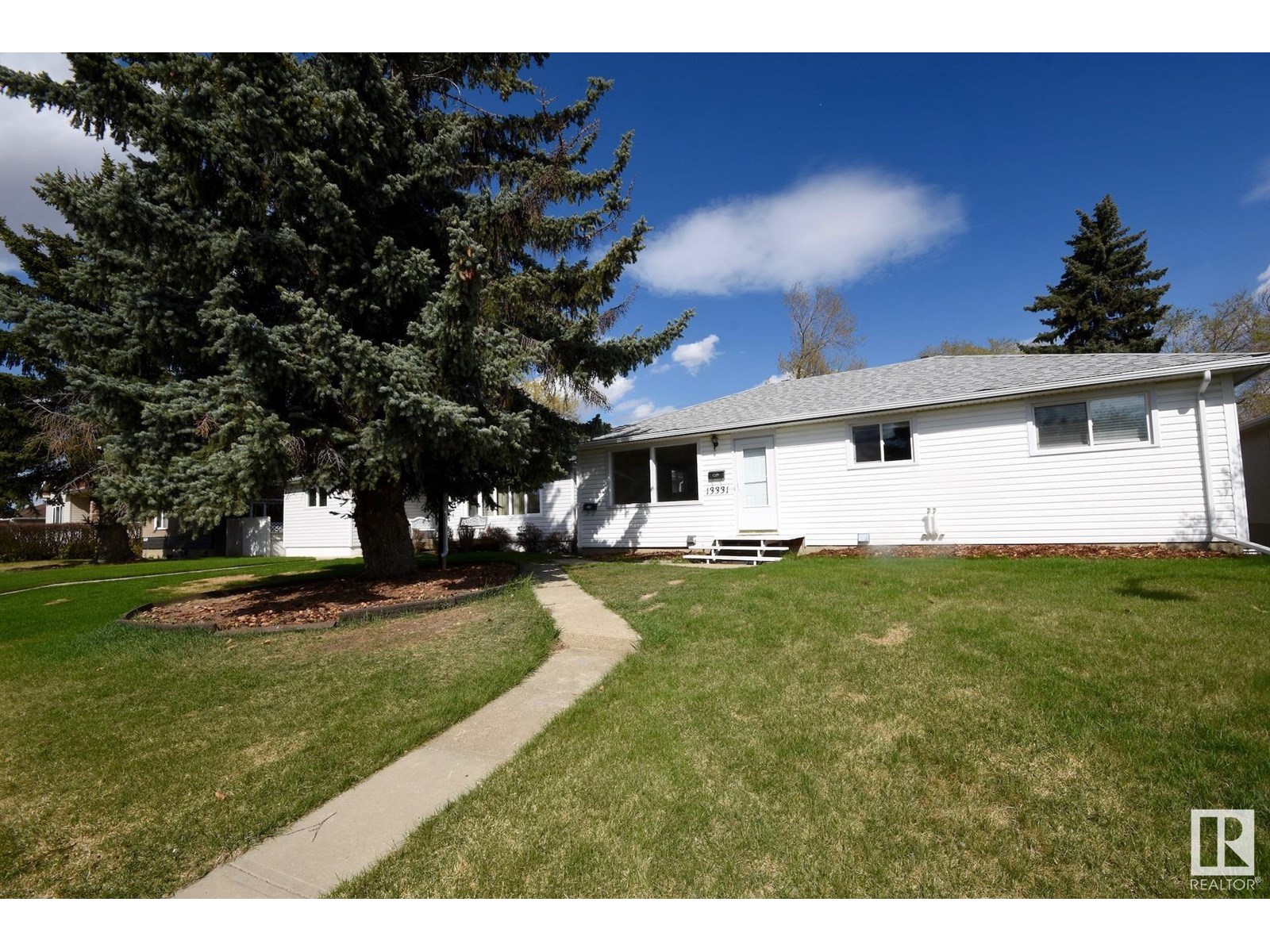 Property at 13331 131 ST NW image 1