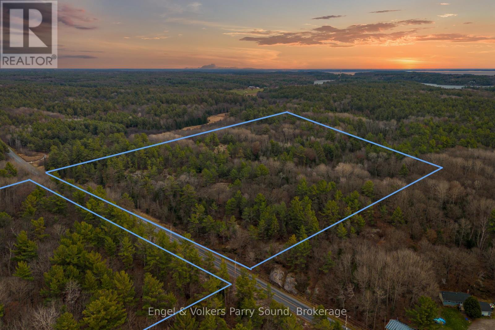 261 Highway 559, Carling, Ontario  P0G 1G0 - Photo 1 - X12229907