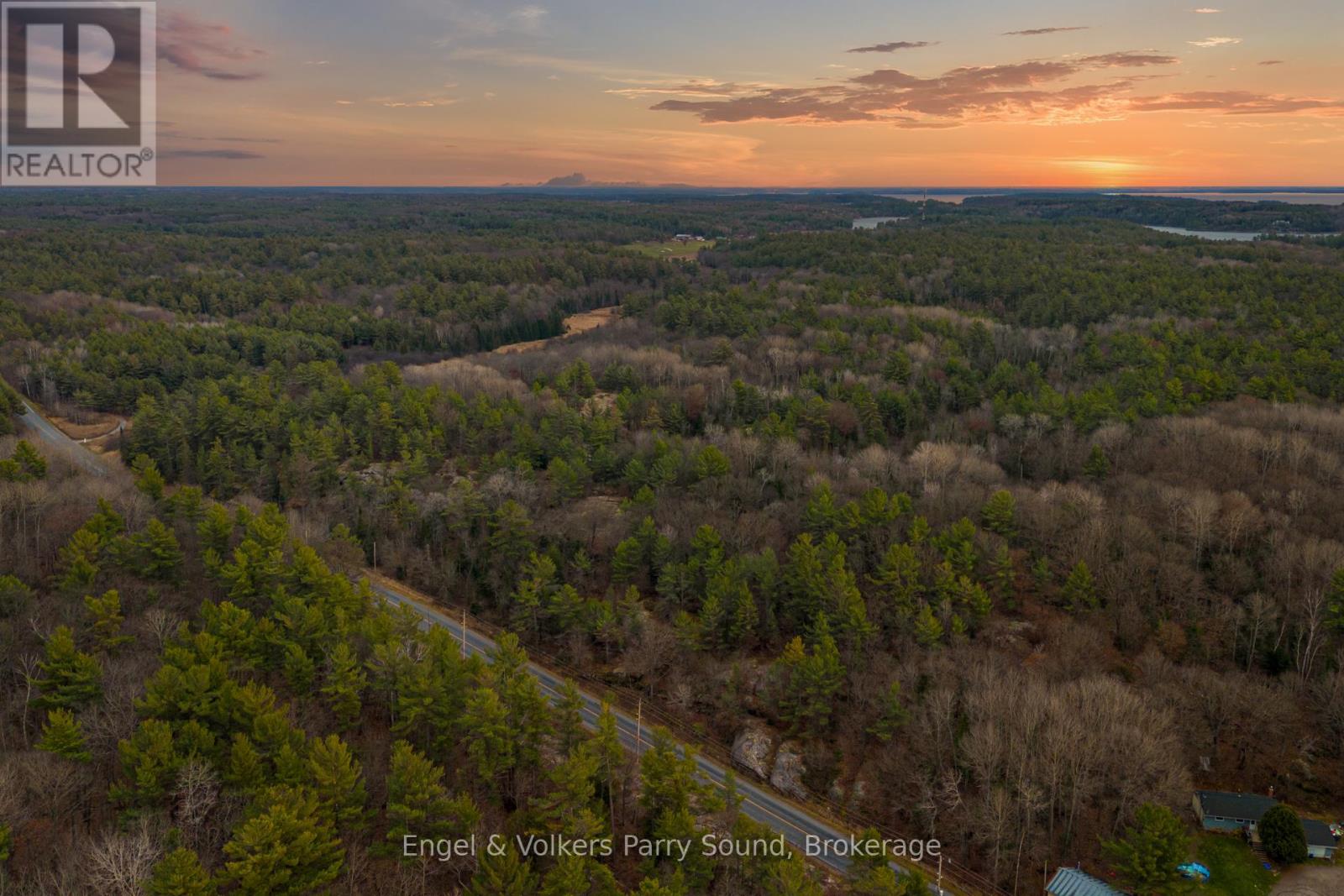261 Highway 559, Carling, Ontario  P0G 1G0 - Photo 2 - X12229907