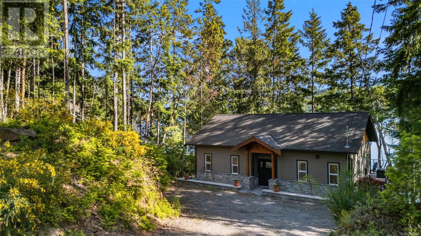 8130 Sa-Seen-Os Cres, Youbou, British Columbia  V0R 3E1 - Photo 3 - 1001658