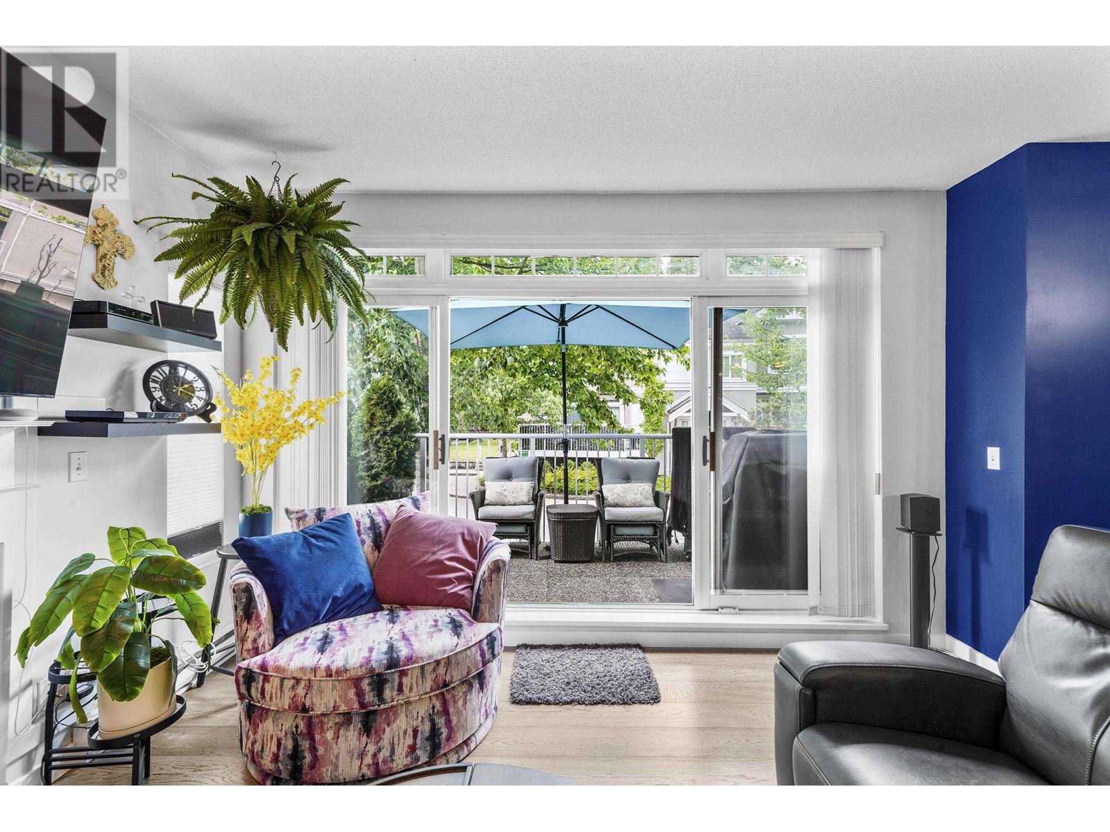 Property at 66 2422 N HAWTHORNE AVENUE image 3