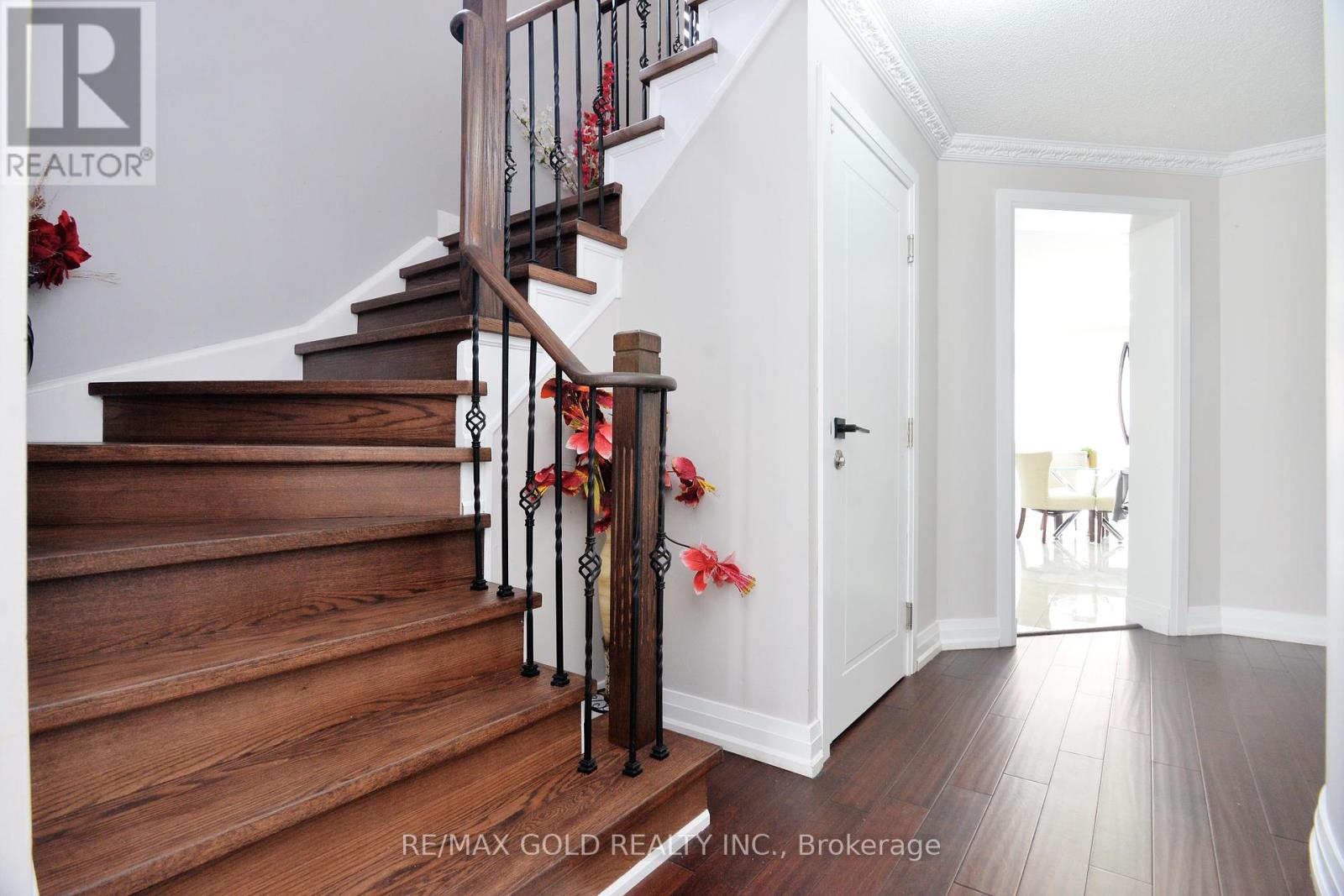 Property at 5 RAMSEY LANE image 4