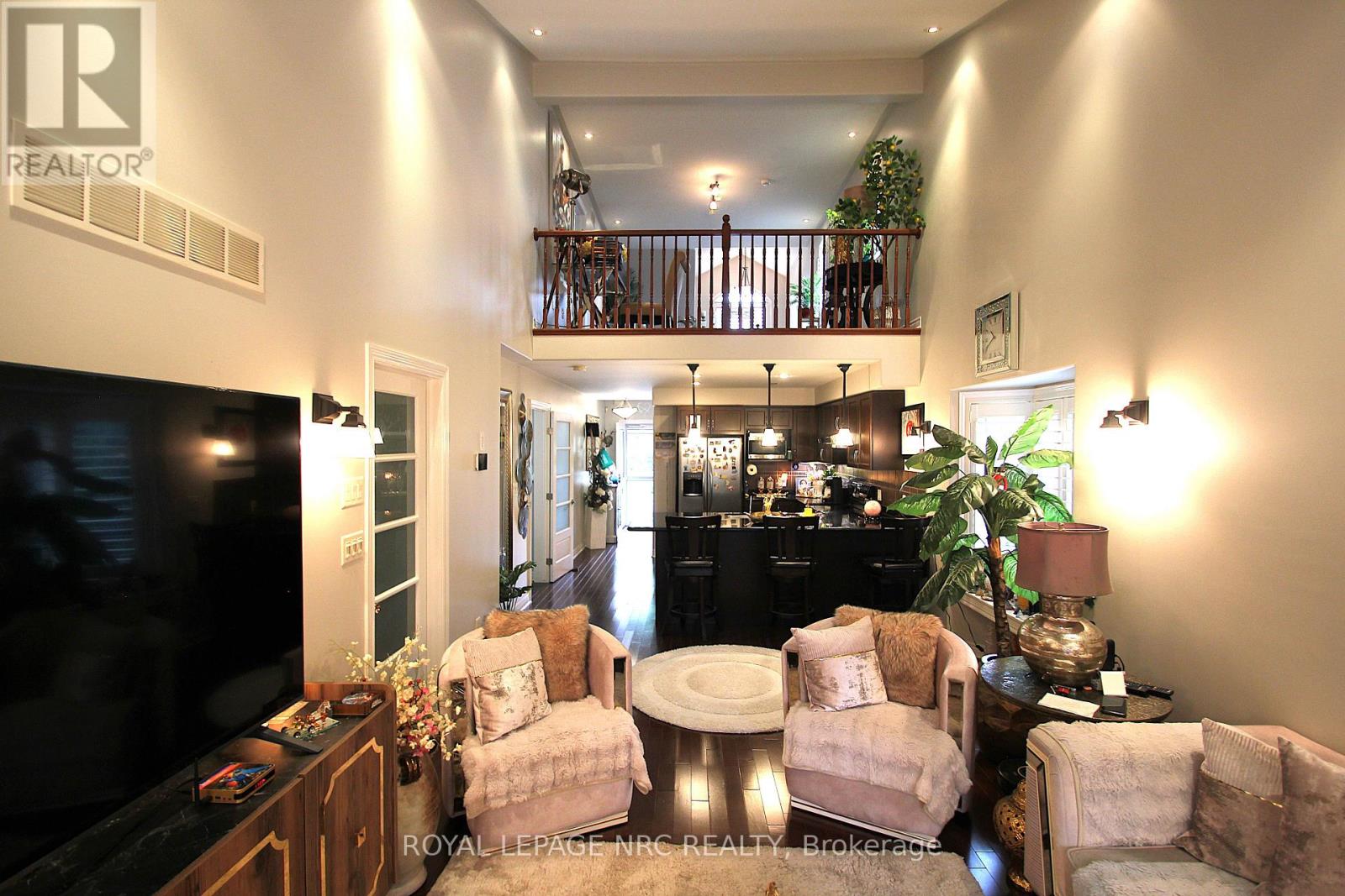 55 Permilla Street, St. Catharines, Ontario  L2S 2G4 - Photo 12 - X12219515