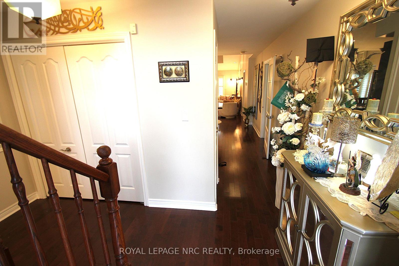 55 Permilla Street, St. Catharines, Ontario  L2S 2G4 - Photo 3 - X12219515