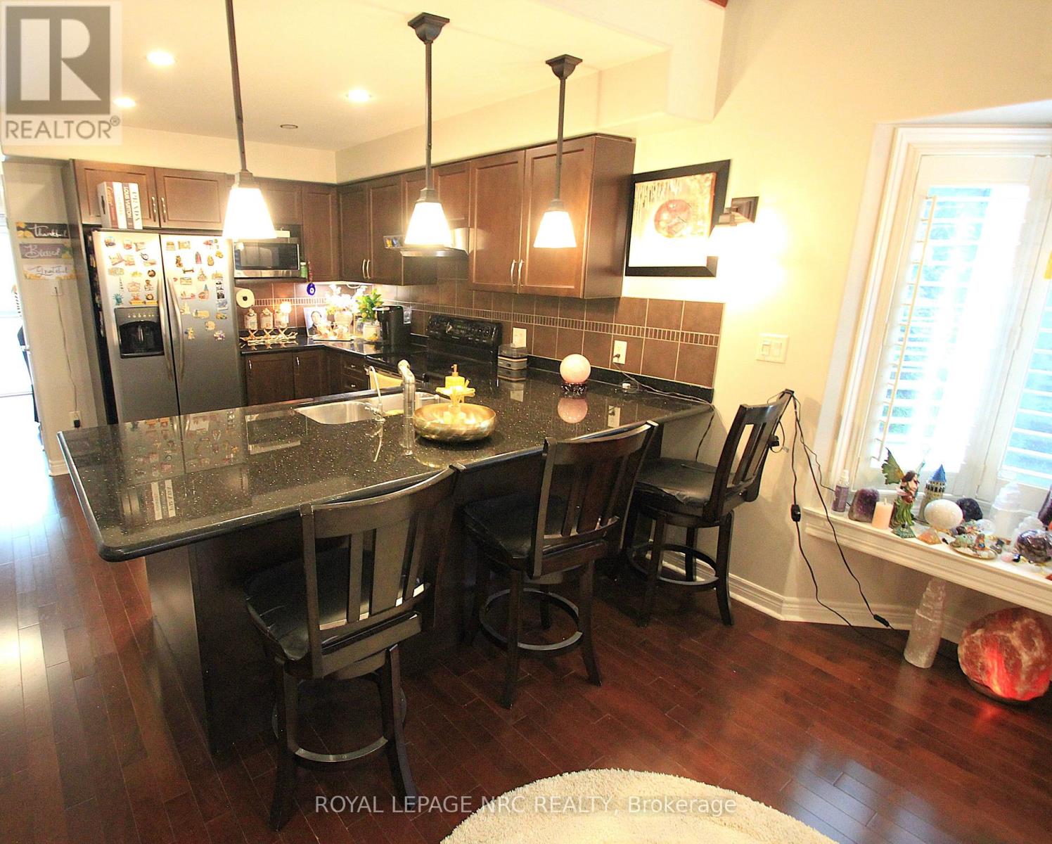 55 Permilla Street, St. Catharines, Ontario  L2S 2G4 - Photo 4 - X12219515