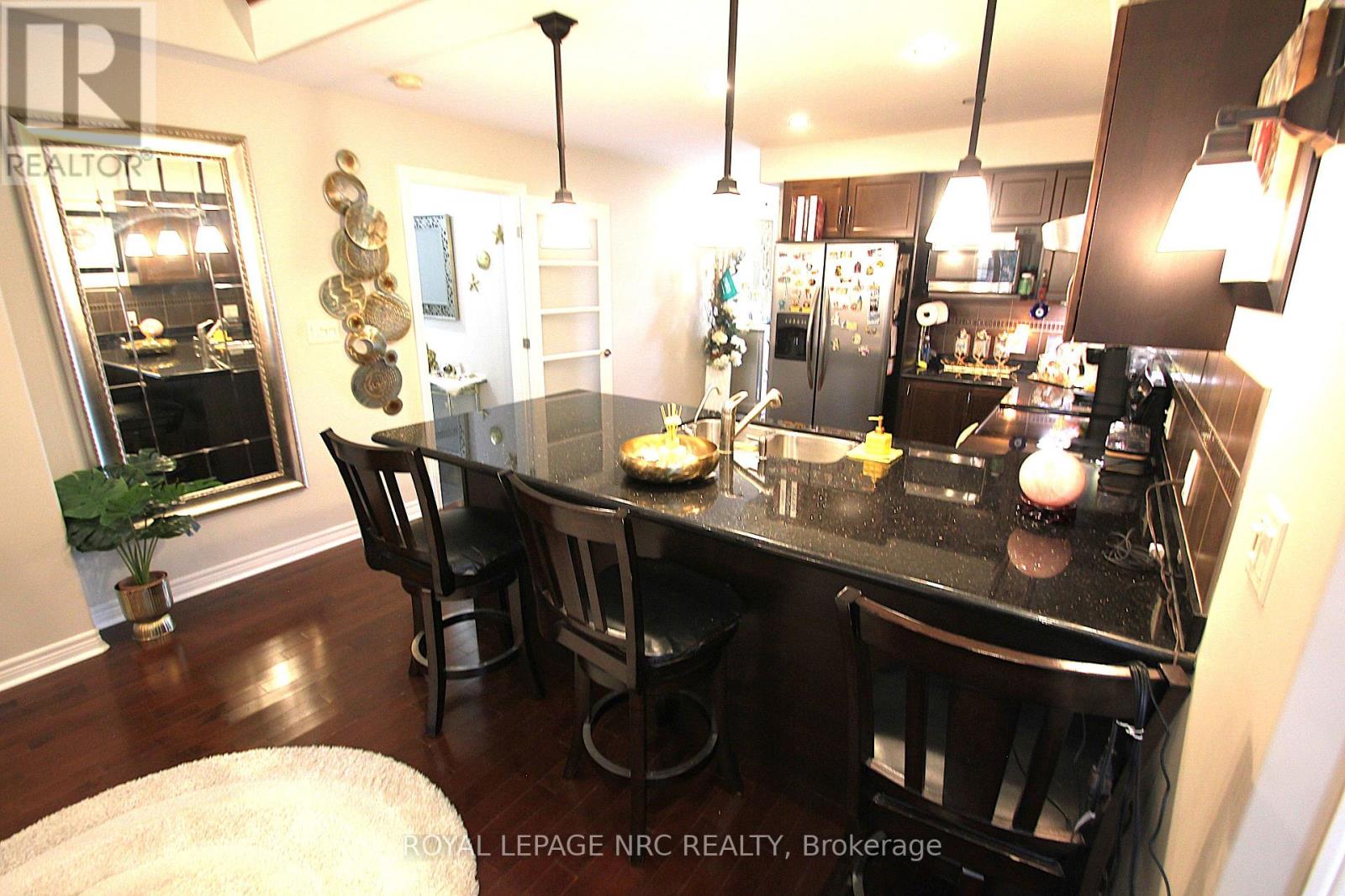 55 Permilla Street, St. Catharines, Ontario  L2S 2G4 - Photo 5 - X12219515