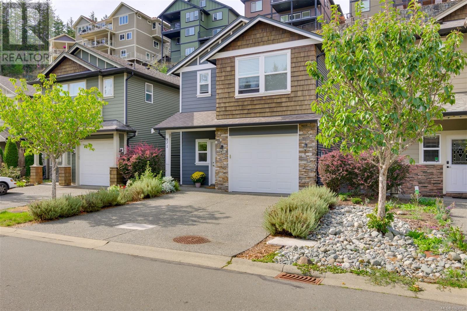 Property at 871 Wild Ridge Way image 1