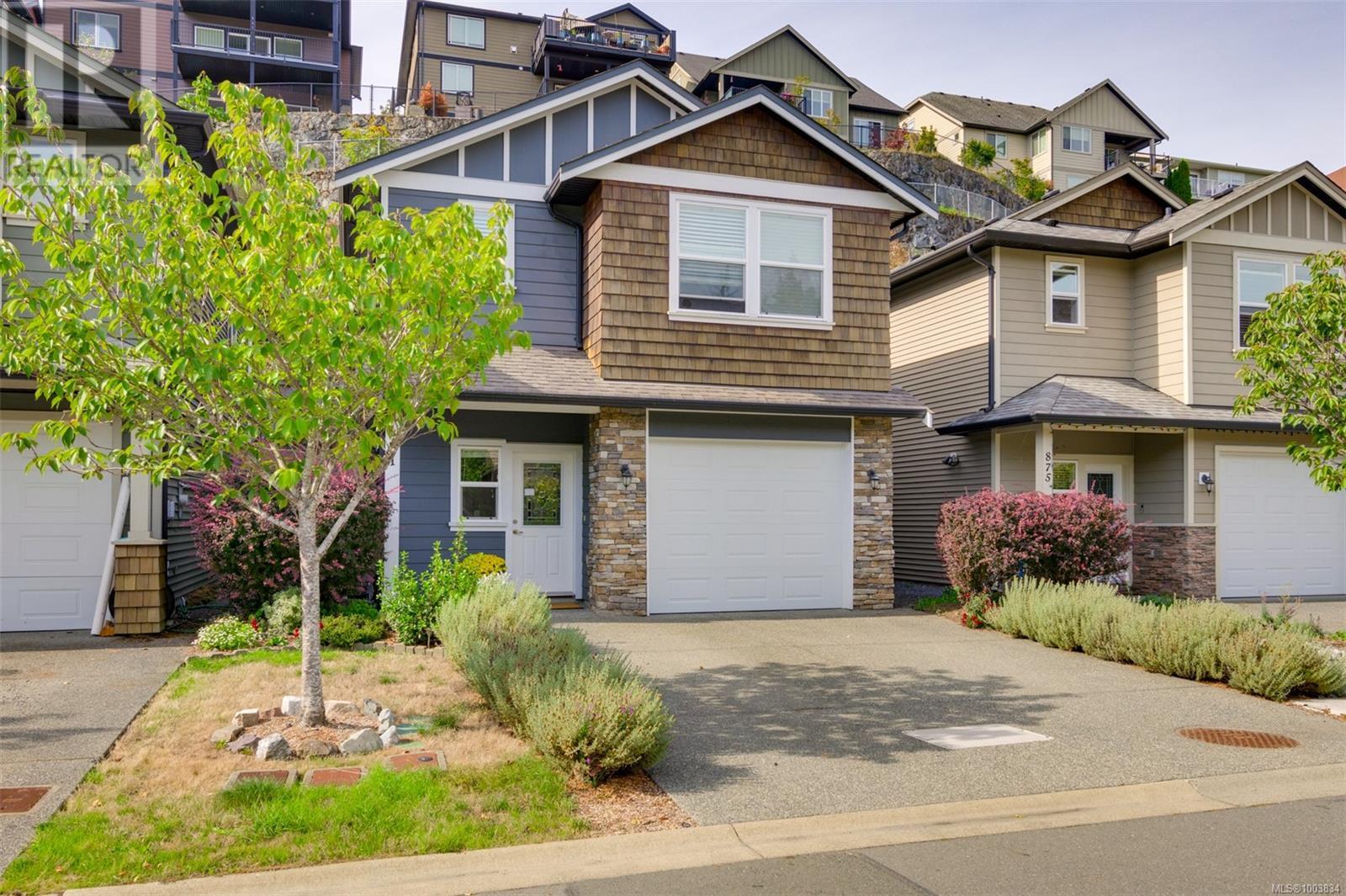 Property at 871 Wild Ridge Way image 2