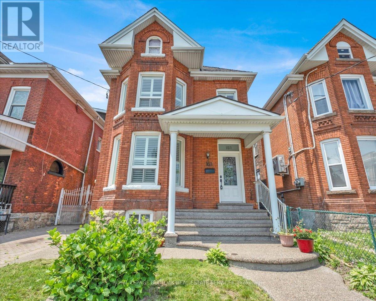 Property at 161 WENTWORTH STREET N image 1