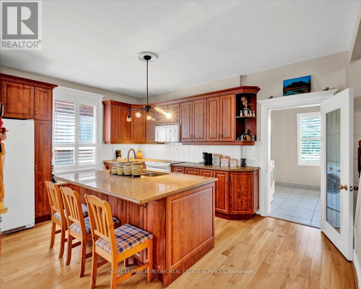 161 Wentworth Street N, Hamilton, Ontario  L8L 5V6 - Photo 6 - X12229661