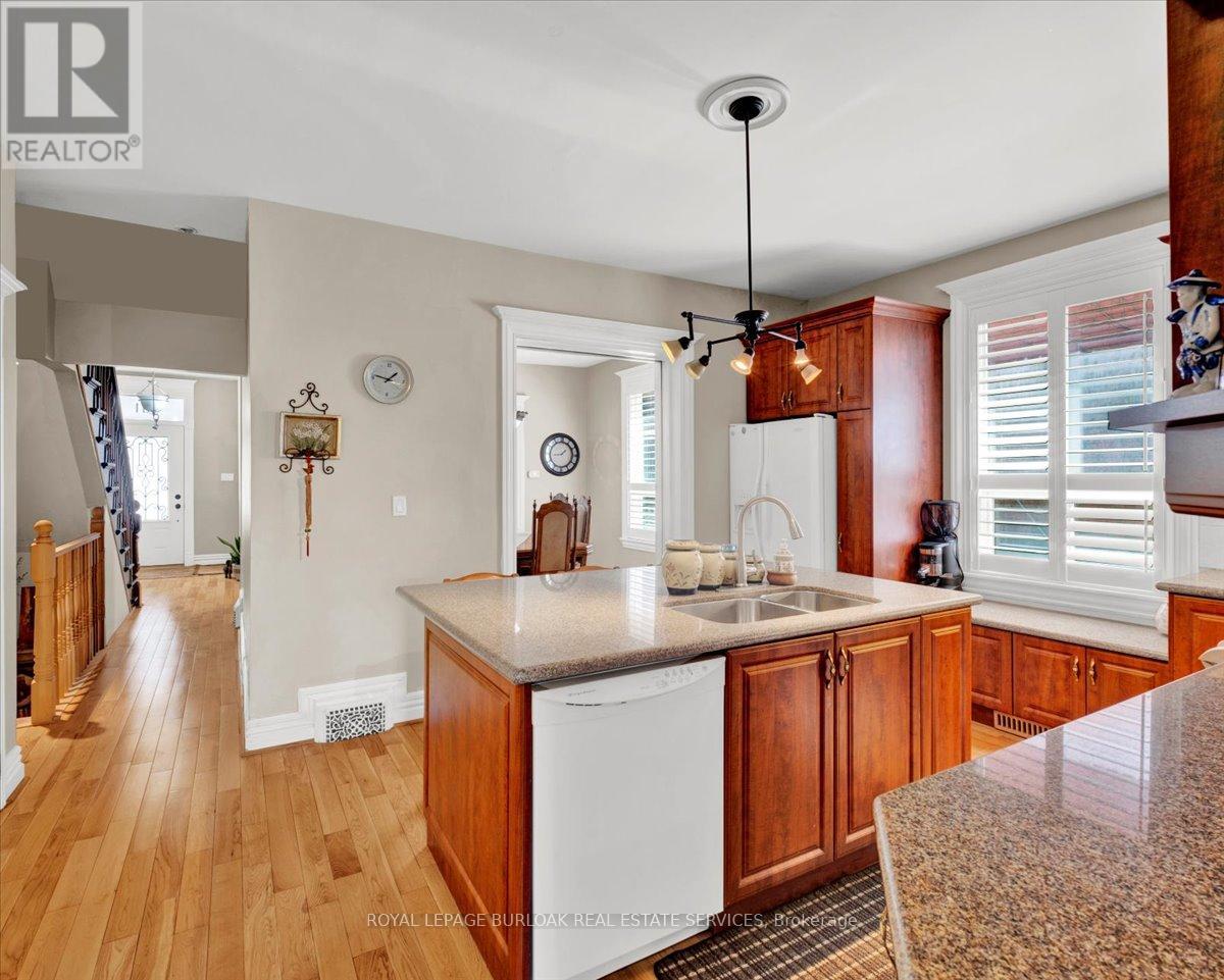 161 Wentworth Street N, Hamilton, Ontario  L8L 5V6 - Photo 7 - X12229661
