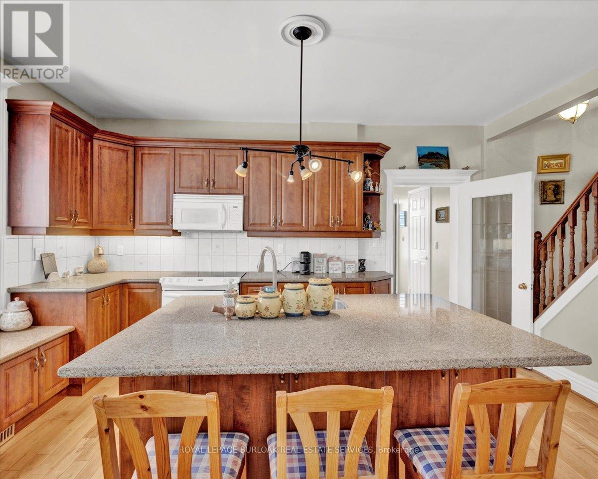 161 Wentworth Street N, Hamilton, Ontario  L8L 5V6 - Photo 8 - X12229661