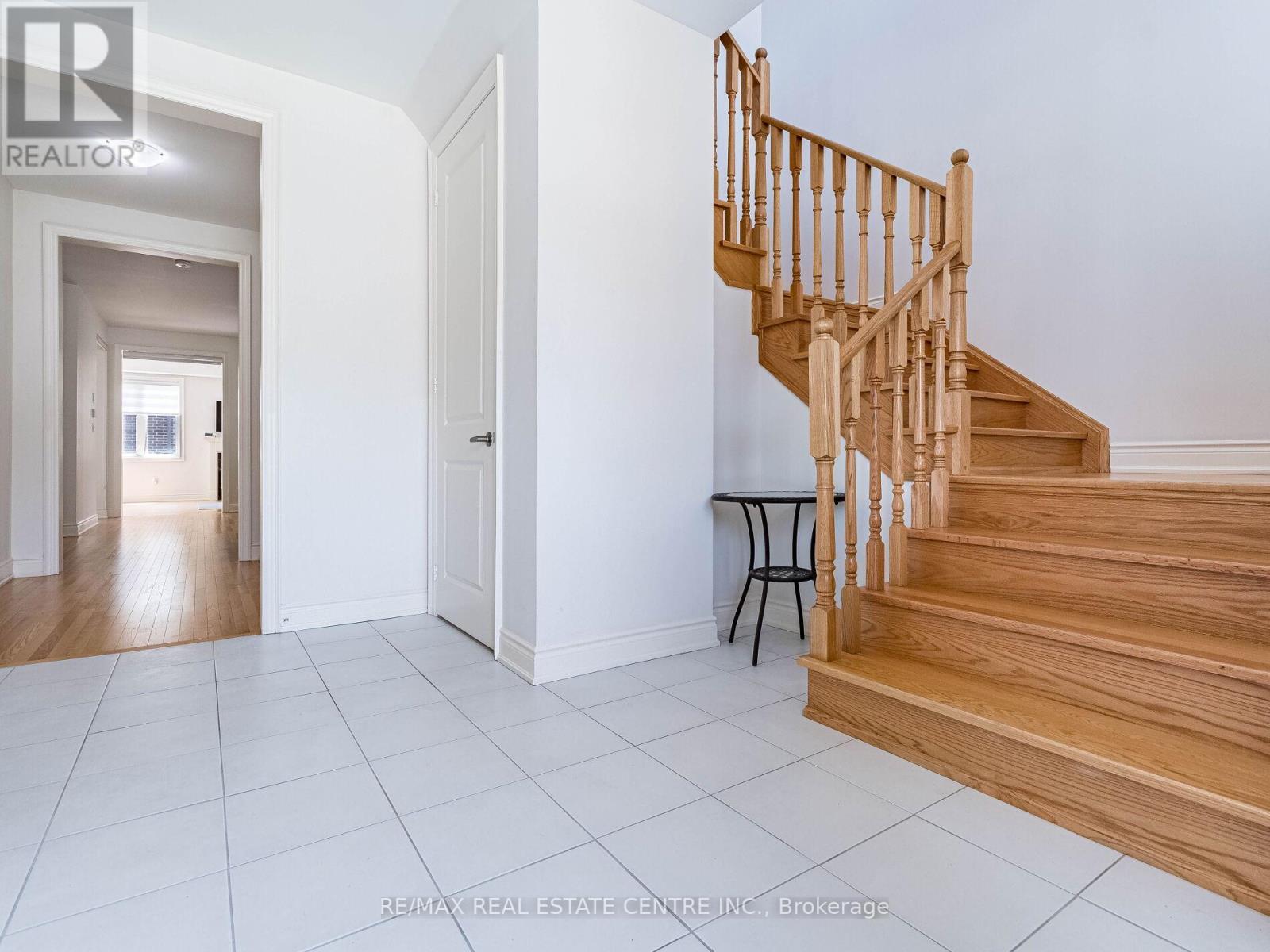 Property at 428 HUMPHREY STREET image 4