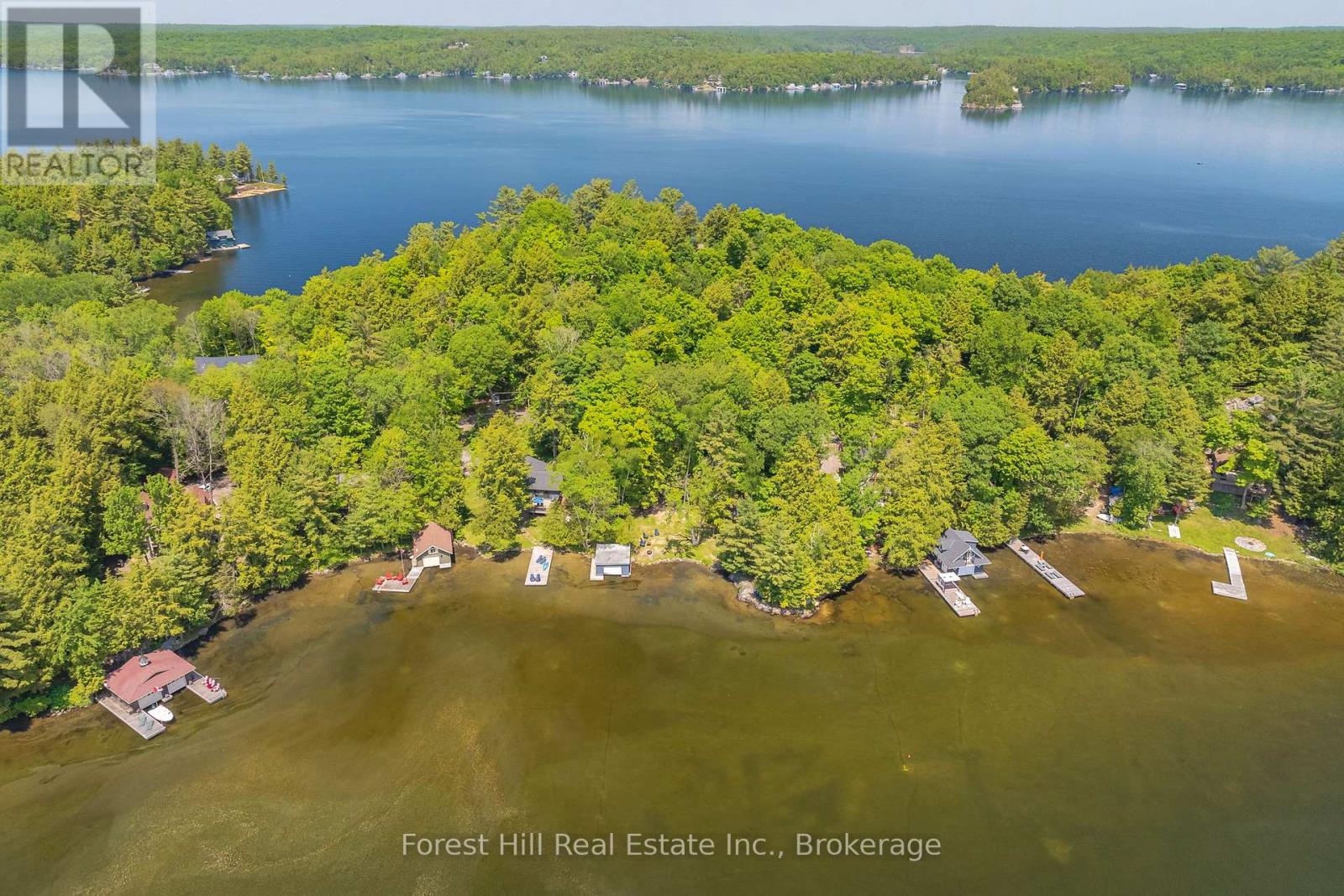 1054 Fair-Lee Park Road, Muskoka Lakes, Ontario  P0B 1G0 - Photo 12 - X12095293