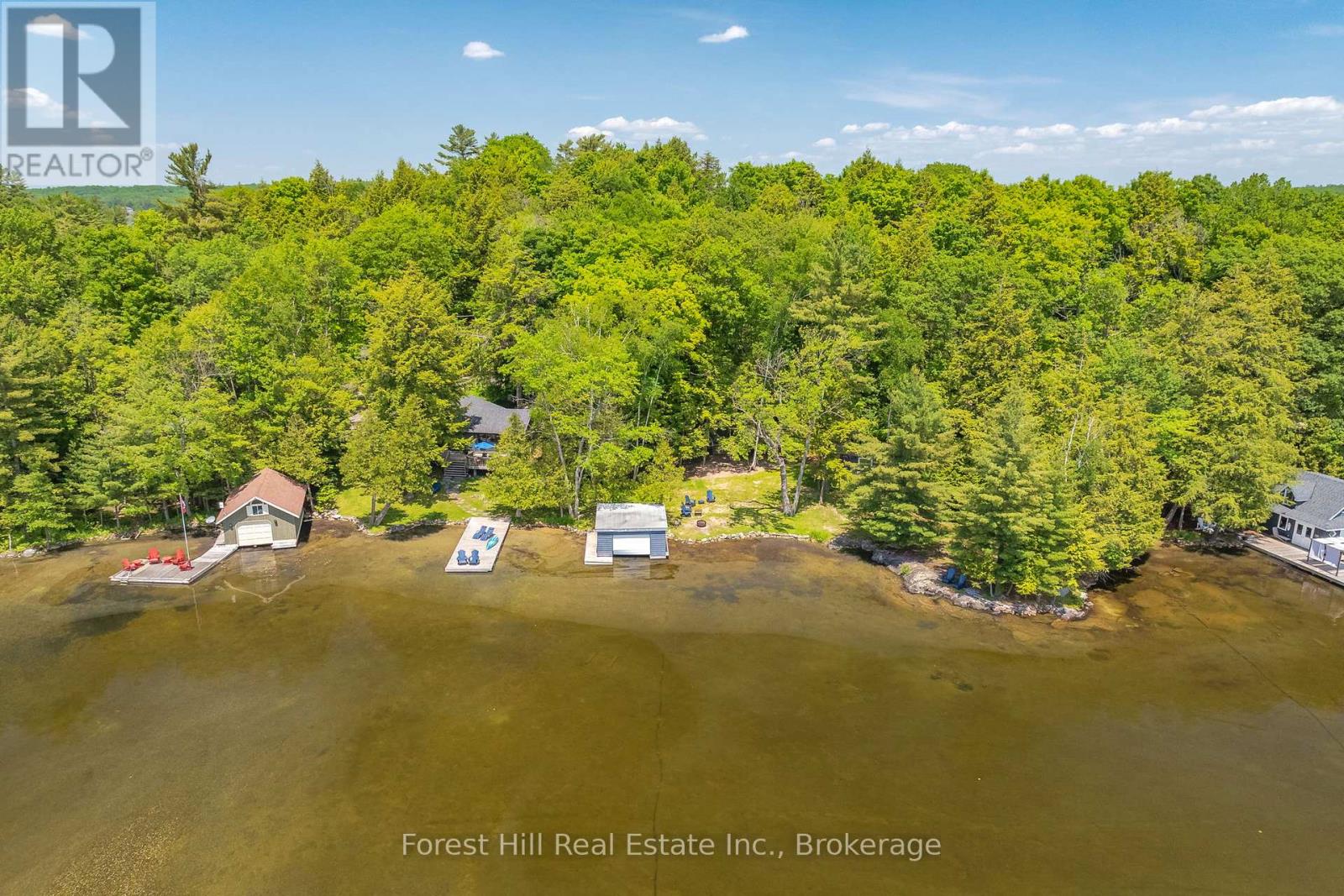 1054 Fair-Lee Park Road, Muskoka Lakes, Ontario  P0B 1G0 - Photo 10 - X12095293