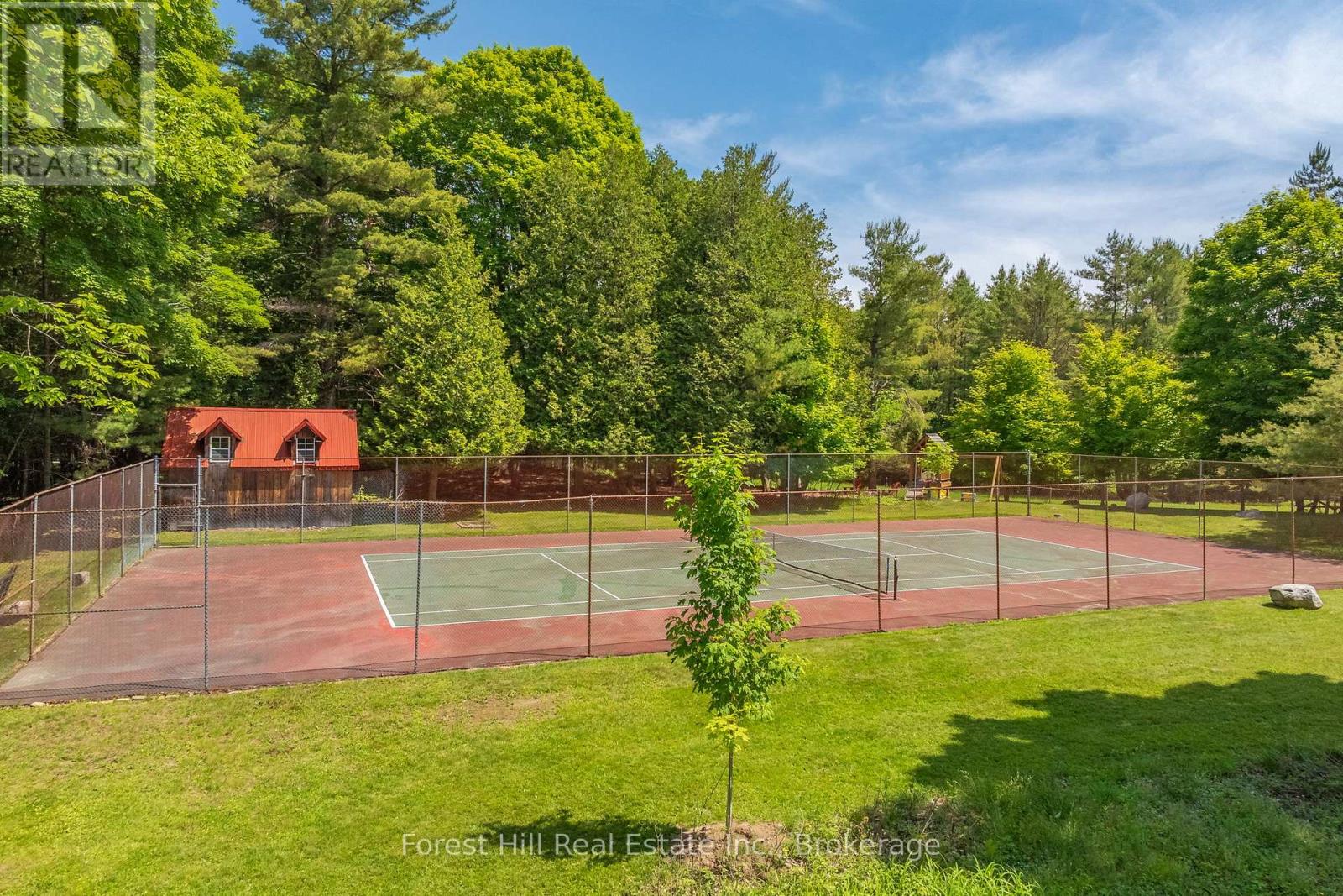 1054 Fair-Lee Park Road, Muskoka Lakes, Ontario  P0B 1G0 - Photo 15 - X12095293
