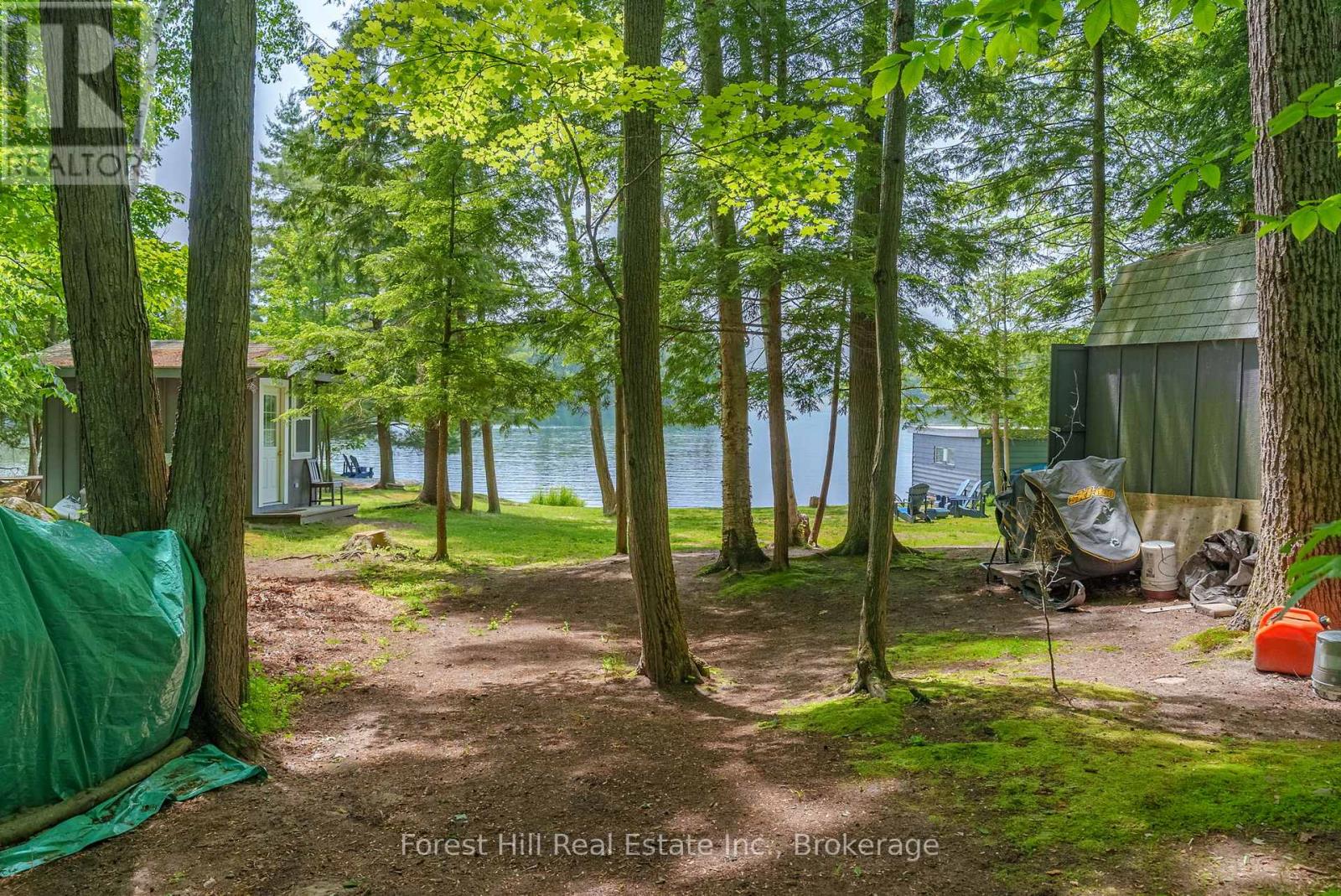 1054 Fair-Lee Park Road, Muskoka Lakes, Ontario  P0B 1G0 - Photo 17 - X12095293