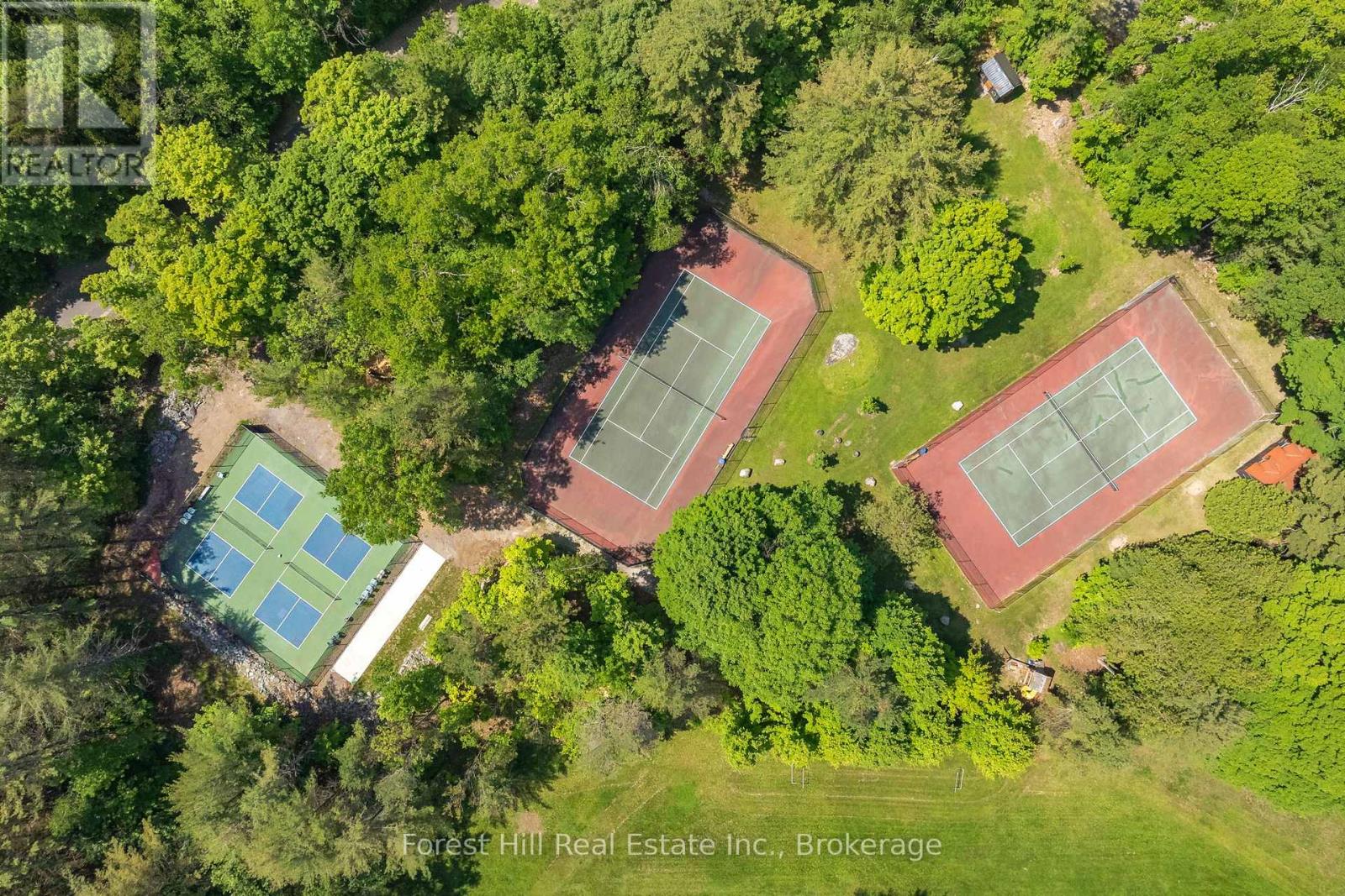 1054 Fair-Lee Park Road, Muskoka Lakes, Ontario  P0B 1G0 - Photo 7 - X12095293