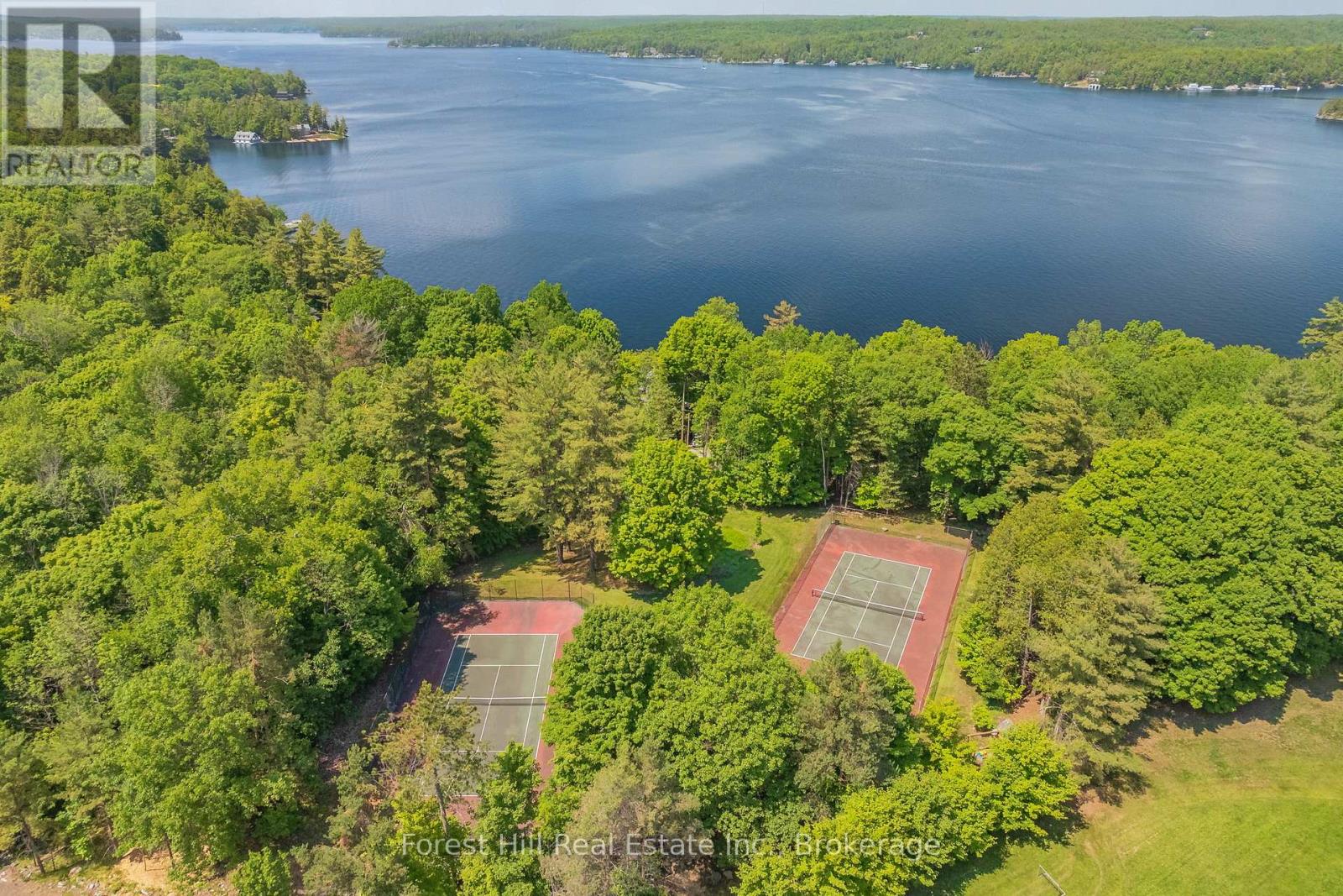 1054 Fair-Lee Park Road, Muskoka Lakes, Ontario  P0B 1G0 - Photo 4 - X12095293