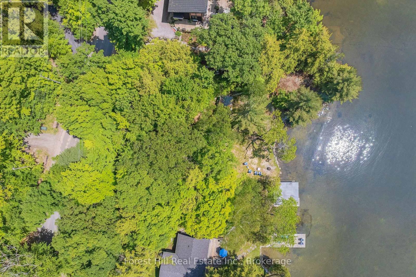 1054 Fair-Lee Park Road, Muskoka Lakes, Ontario  P0B 1G0 - Photo 20 - X12095293