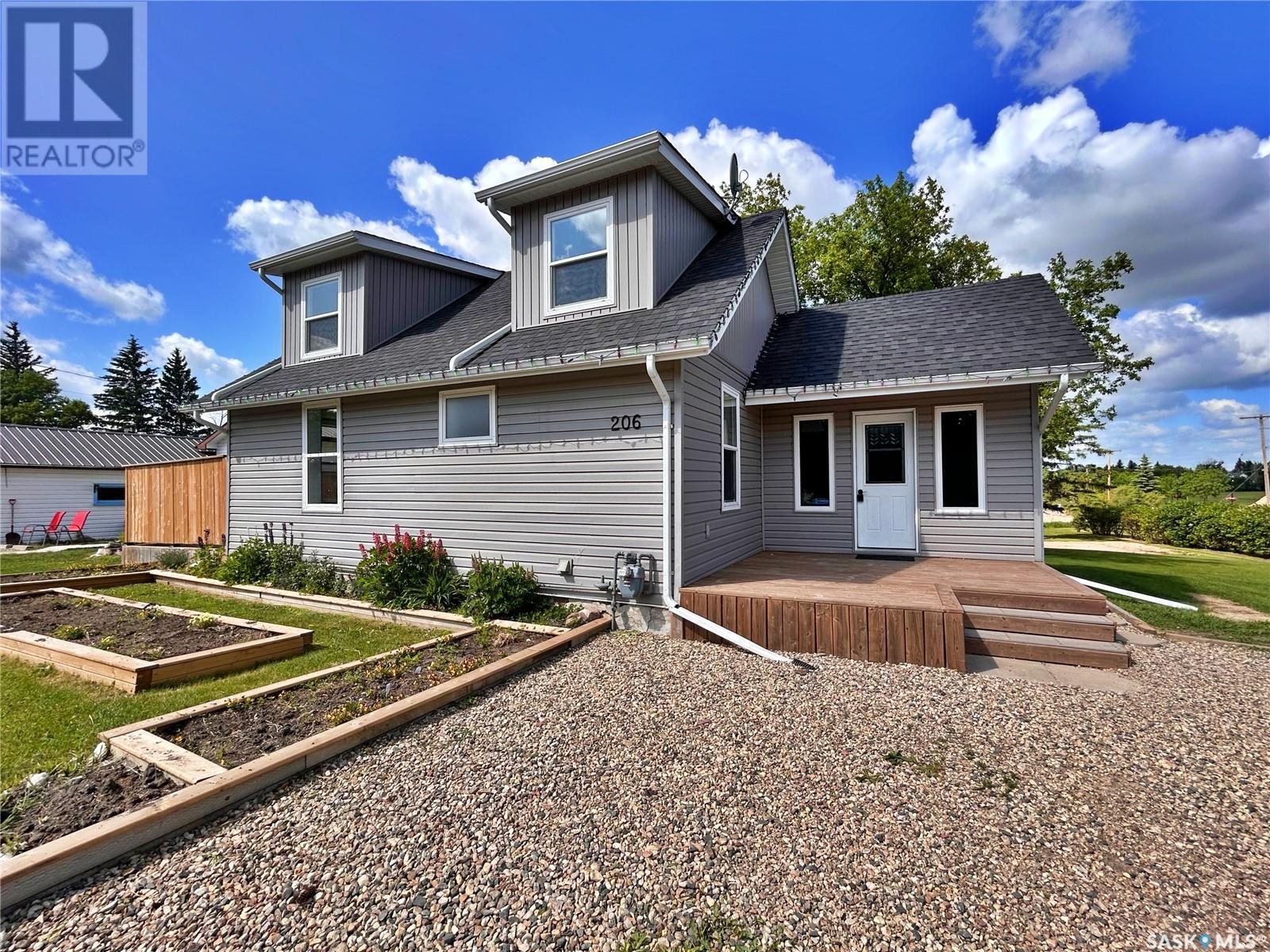 206 1st STREET, Wawota, Saskatchewan
