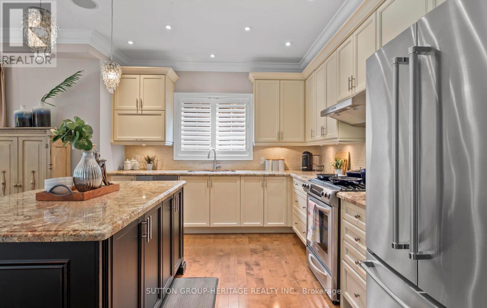 Property at 6 ANNAVITA COURT image 4