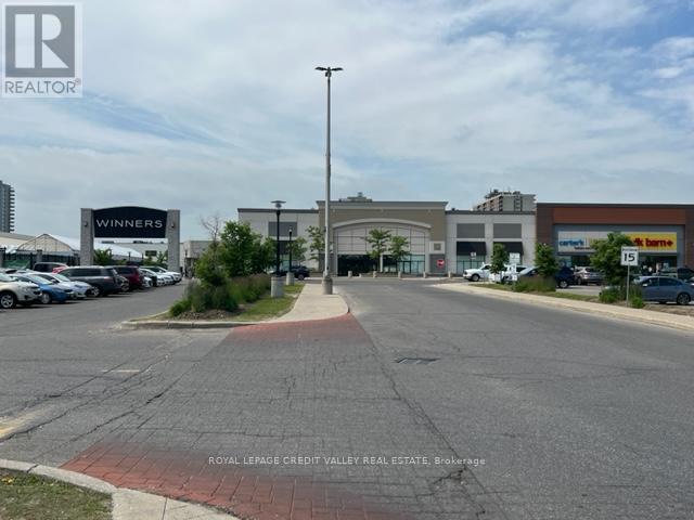 6 - 499 Main Street S, Brampton, Ontario  L6Y 1N7 - Photo 4 - W12228974
