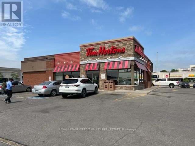 6 - 499 Main Street S, Brampton, Ontario  L6Y 1N7 - Photo 2 - W12228974