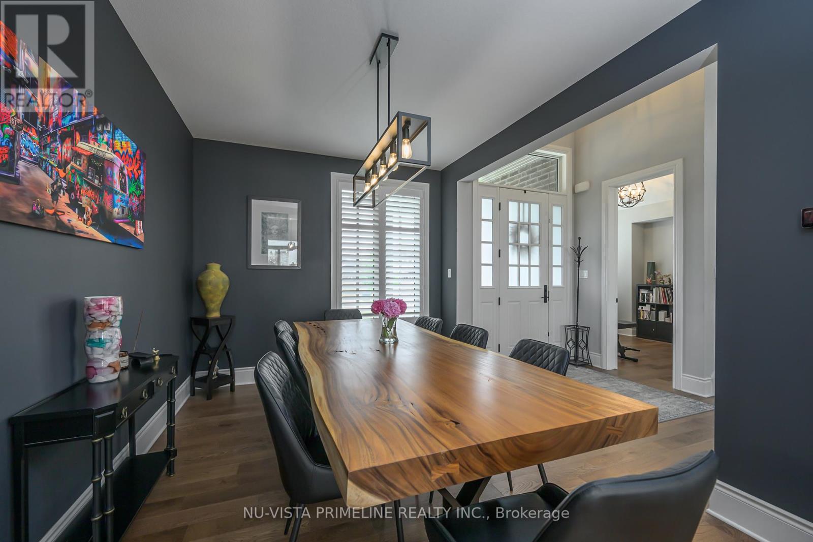 Property at 928 ZAIFMAN CIRCLE image 4