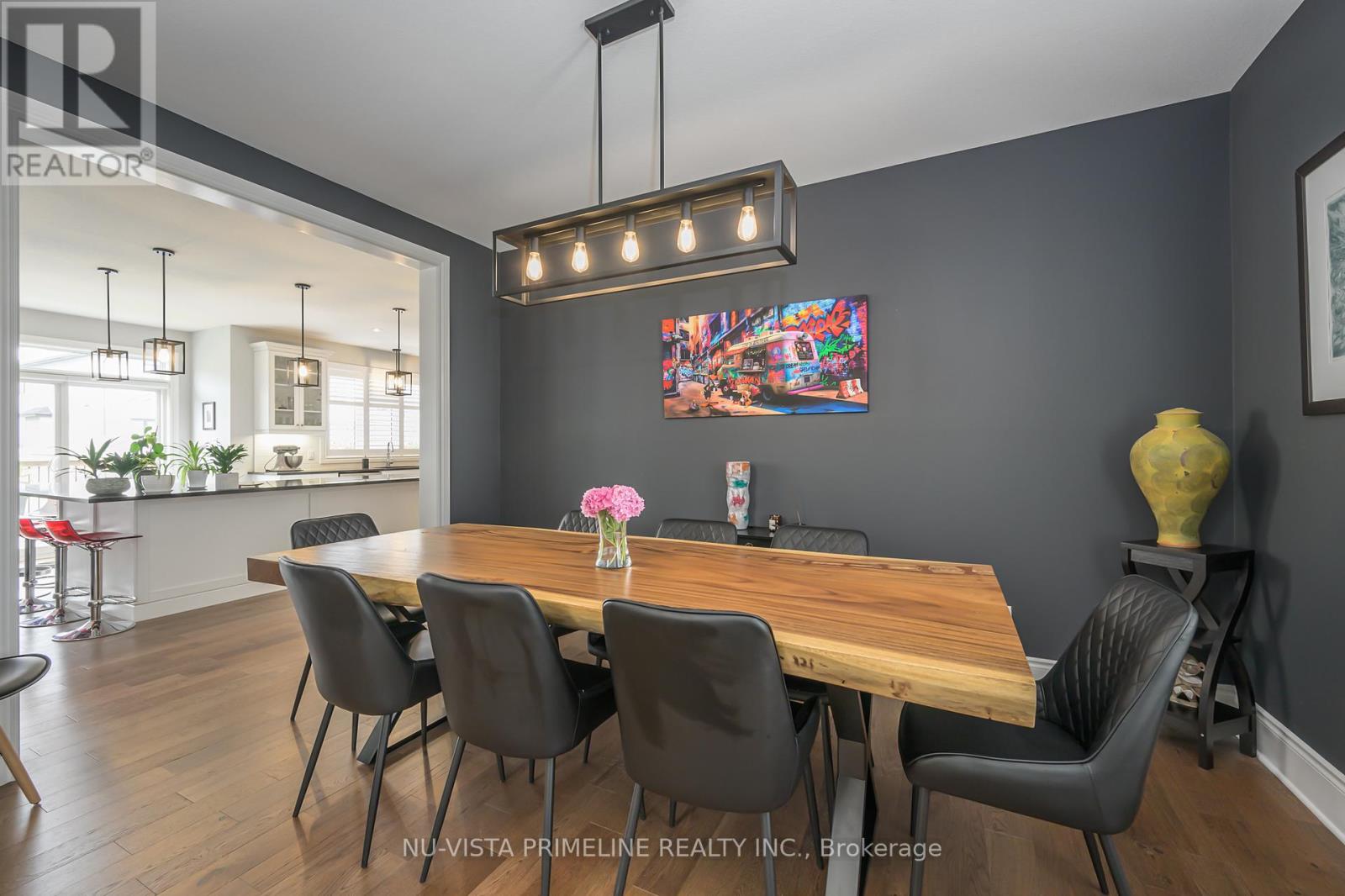 Property at 928 ZAIFMAN CIRCLE image 5