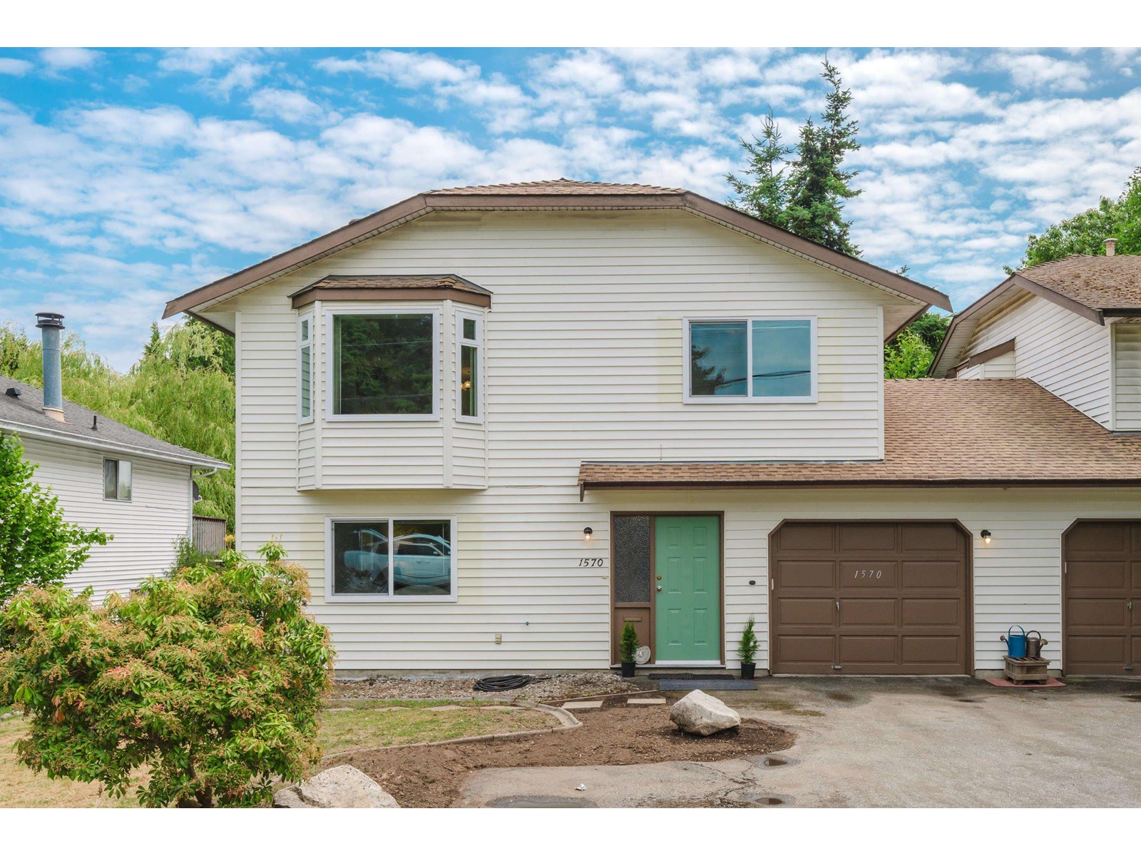 Property at 1570 161 STREET image 1