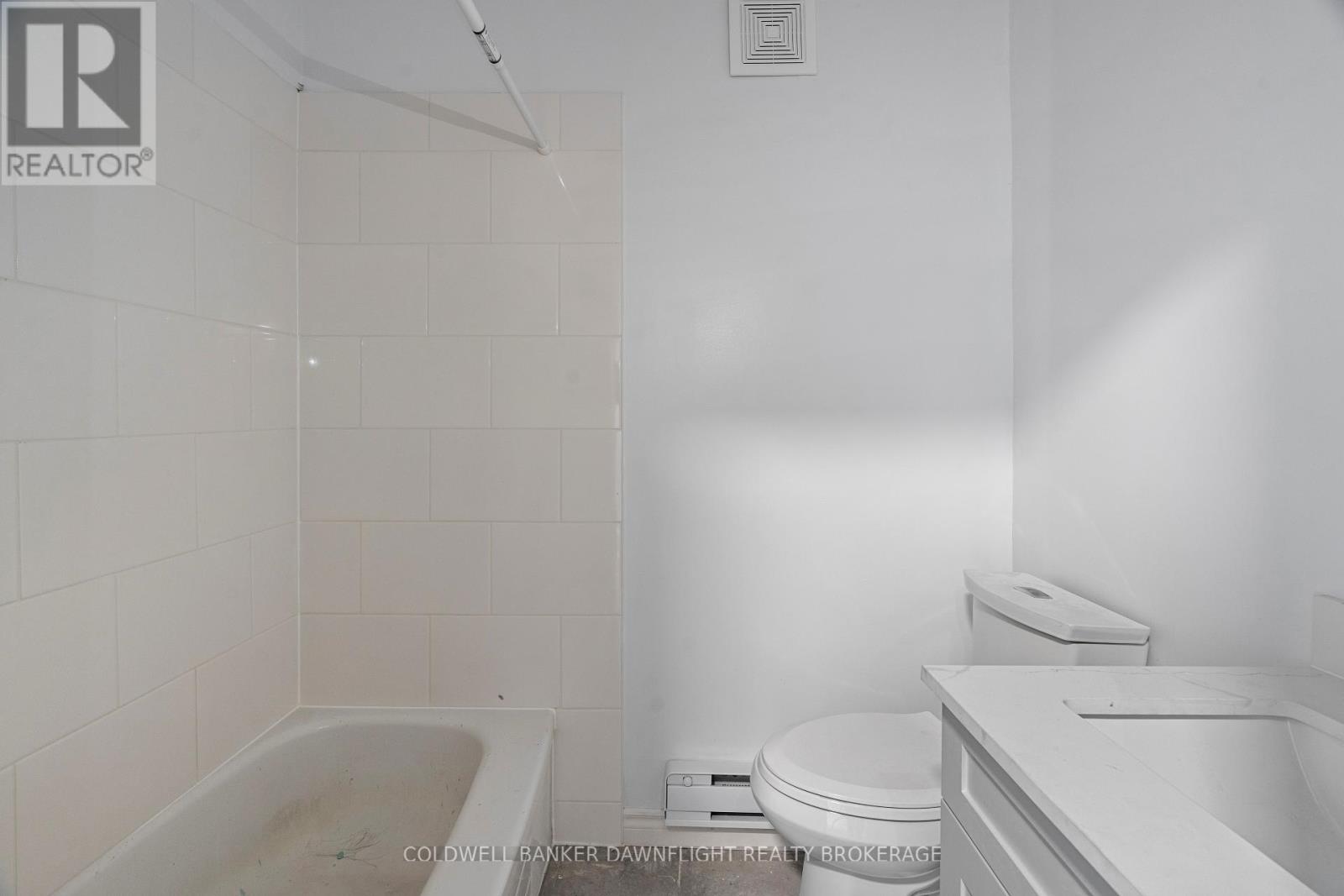 382 Main Street S, South Huron (Exeter), Ontario  N0M 1S2 - Photo 10 - X12230022