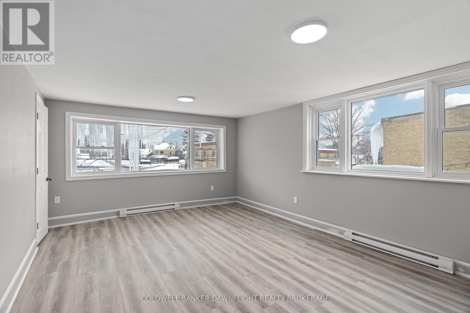 382 Main Street S, South Huron (Exeter), Ontario  N0M 1S2 - Photo 14 - X12230022