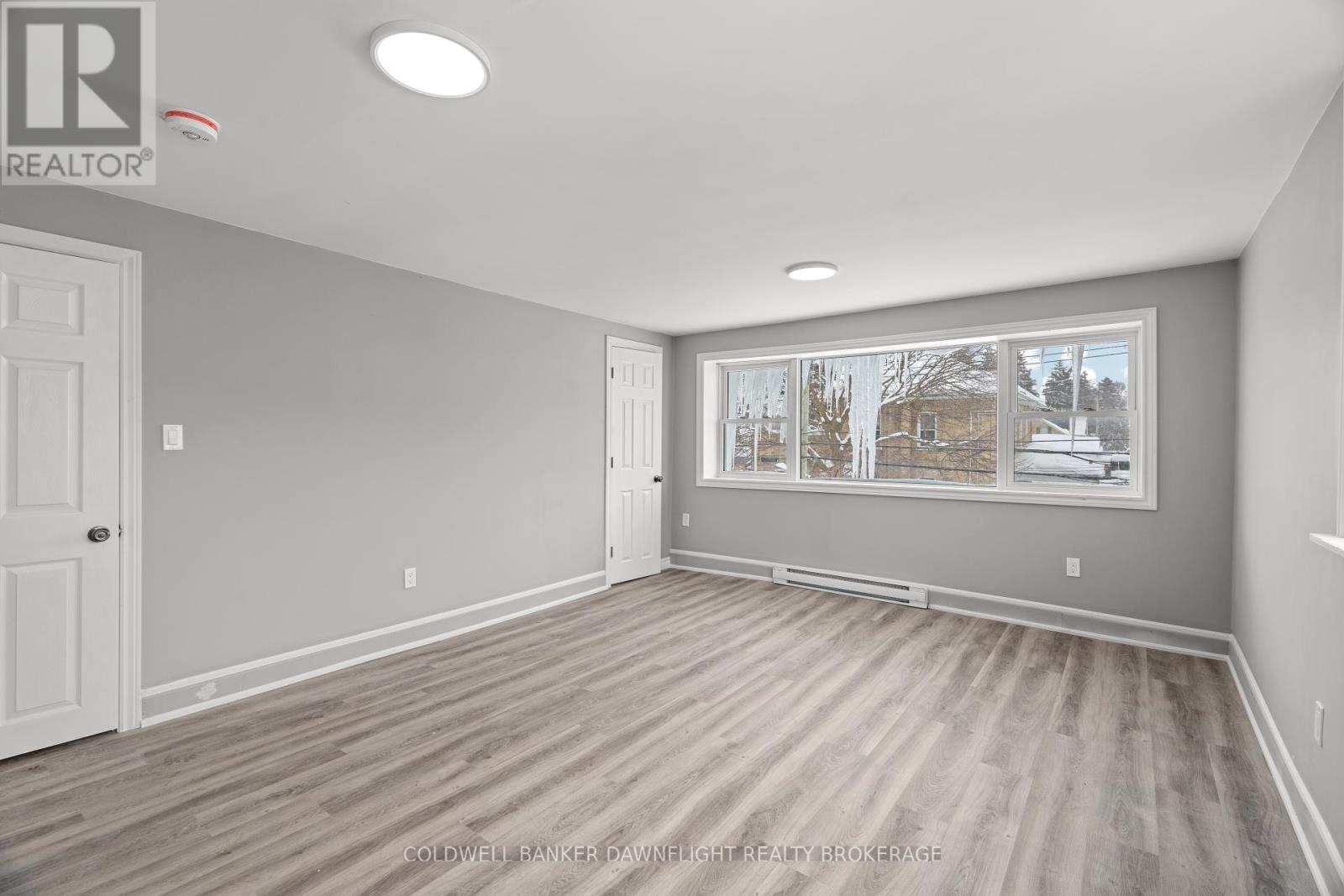 382 Main Street S, South Huron (Exeter), Ontario  N0M 1S2 - Photo 15 - X12230022