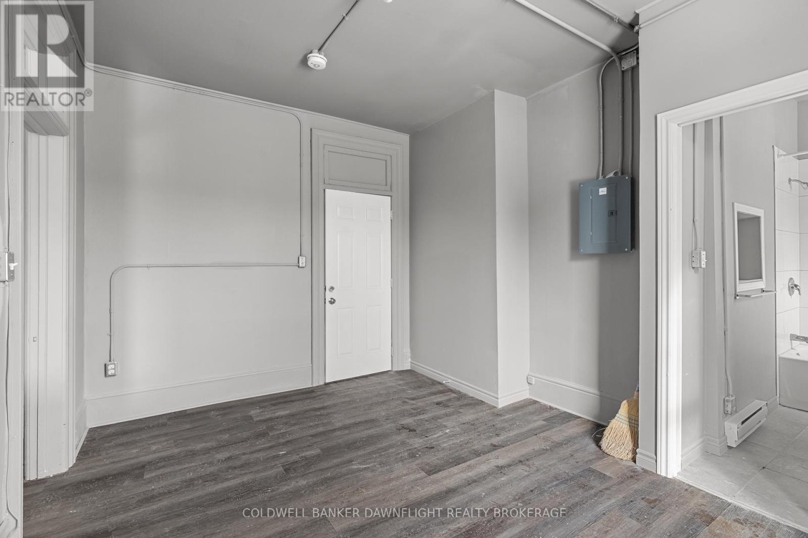 382 Main Street S, South Huron (Exeter), Ontario  N0M 1S2 - Photo 23 - X12230022