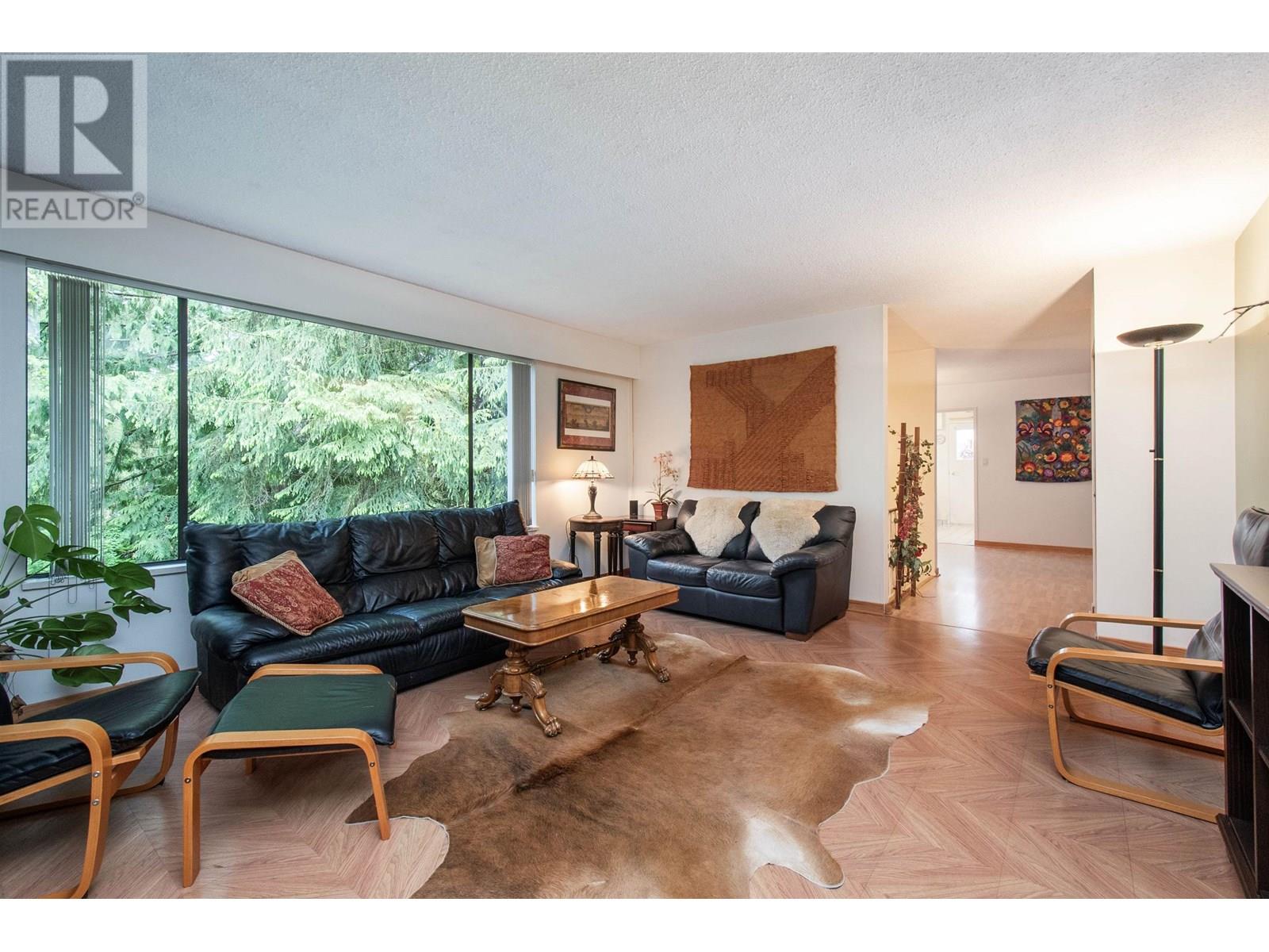 Property at 3875 REGENT AVENUE image 4