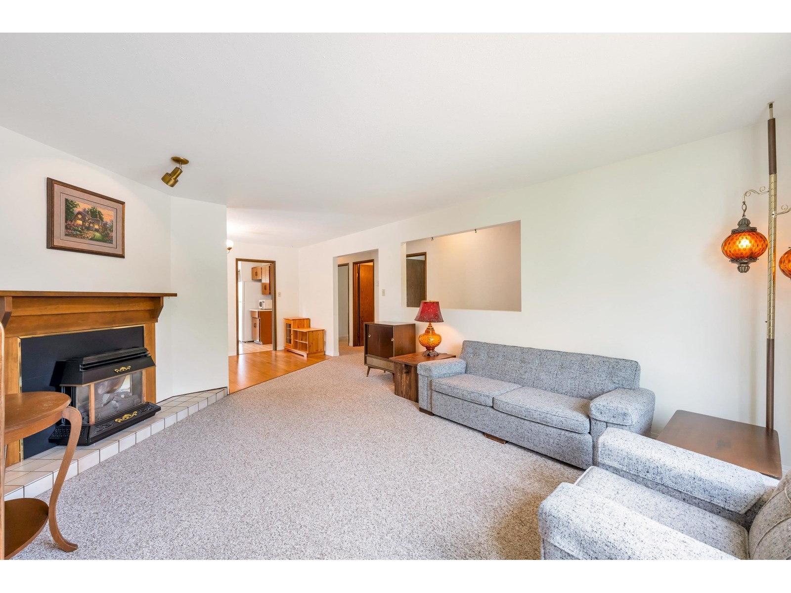 Property at 1570 161 STREET image 4